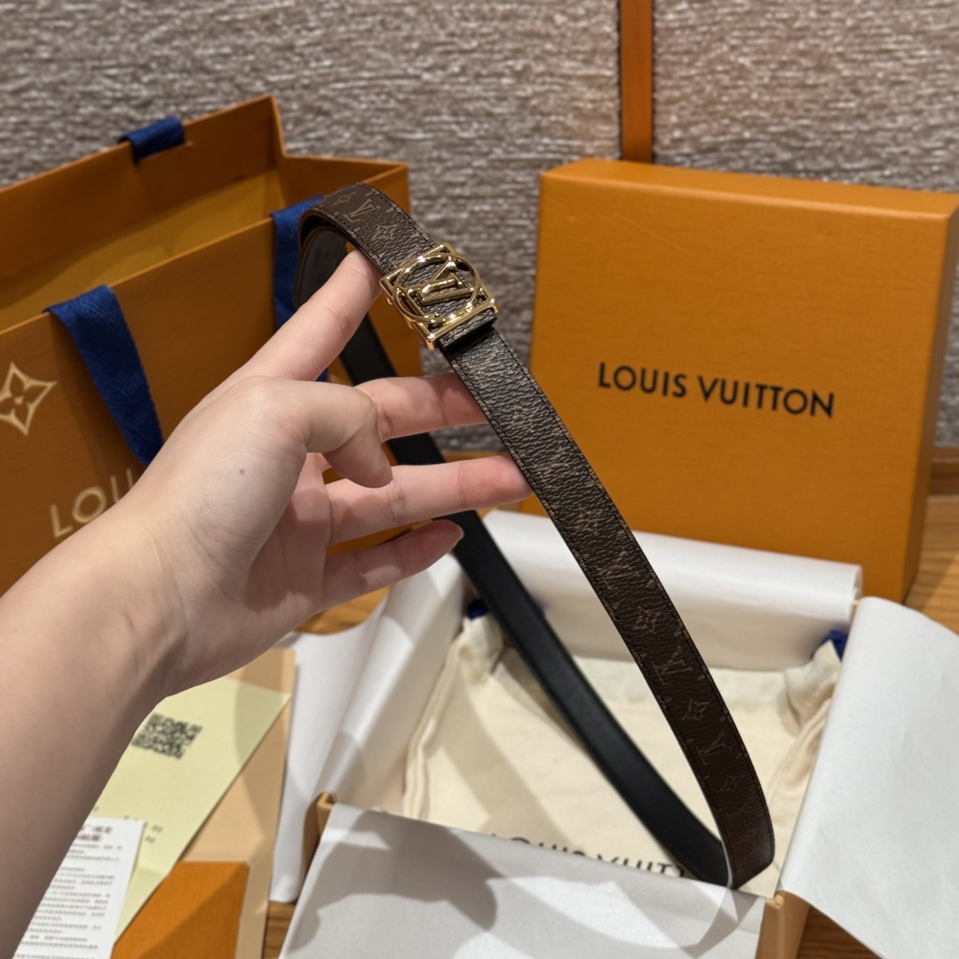 루이비통 여성 양면 가죽 모노그램 벨트 20mm 상세 이미지 5