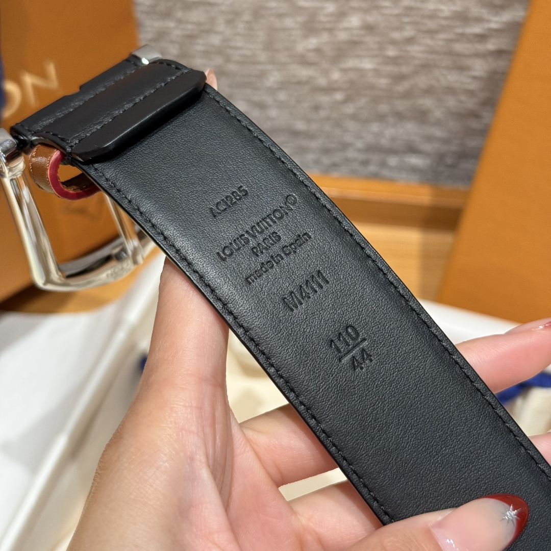 루이비통 헤리티지 스티치 35mm 가죽 벨트 상세 이미지 8