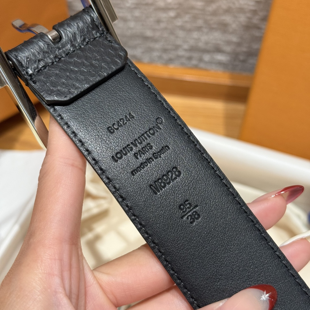 루이비통 가죽 벨트 35MM 상세 이미지 8