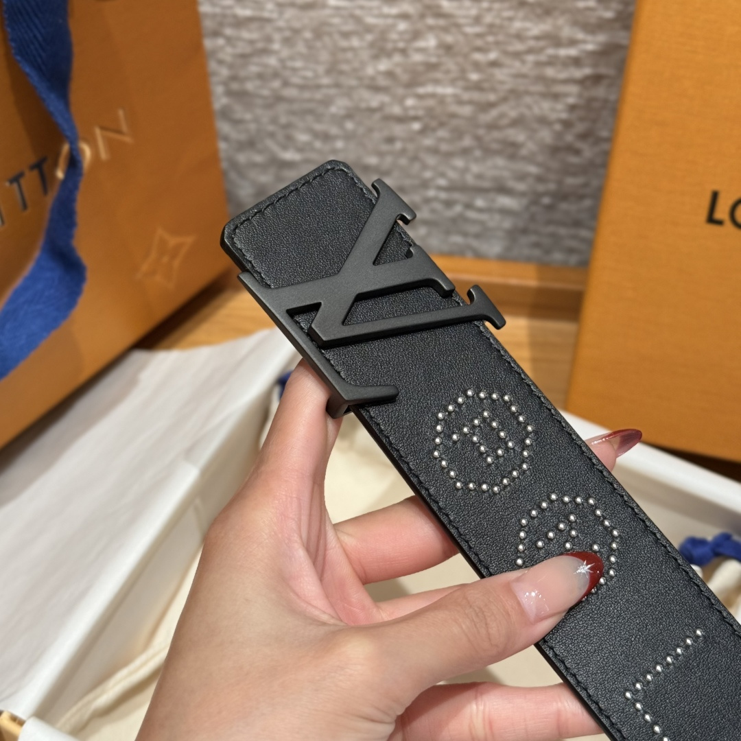 루이비통 로카빌 스터드 40mm 리버시블 벨트 상세 이미지 7