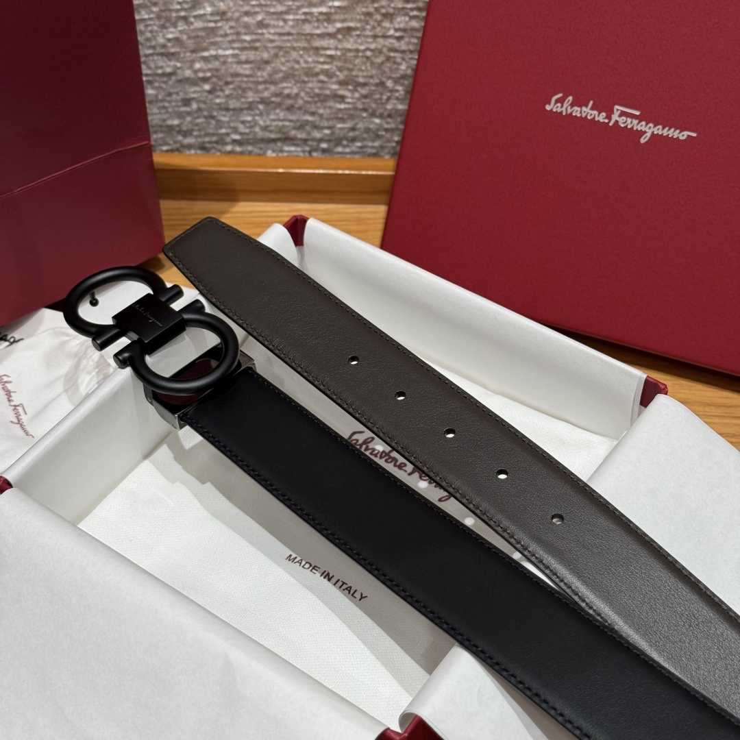 SF双面可调式Gancini皮带这款皮带是品牌的经典配饰之一，高贵优雅，经典不衰，这款皮带配有金属经典G