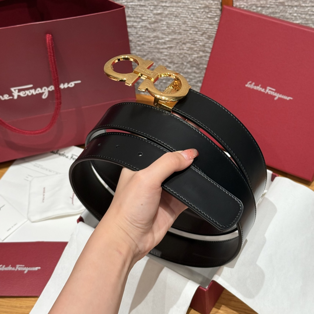 SF双面可调式Gancini皮带这款皮带是品牌的经典配饰之一，高贵优雅，经典不衰，这款皮带配有经典Gan