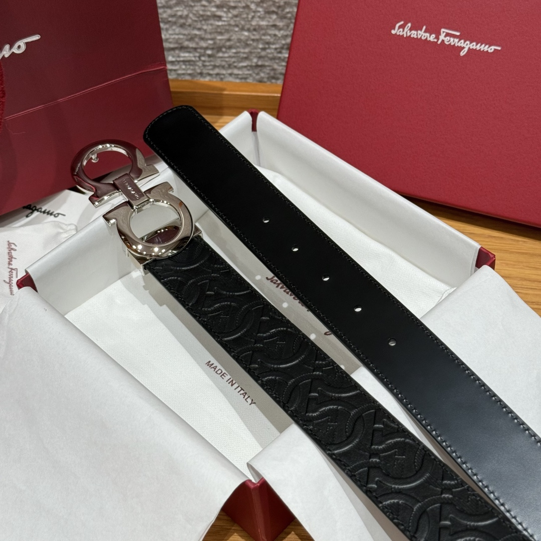 SF双面可调式Gancini皮带这款皮带是品牌的经典配饰之一，高贵优雅，经典不衰，这款皮带配有经典Gan