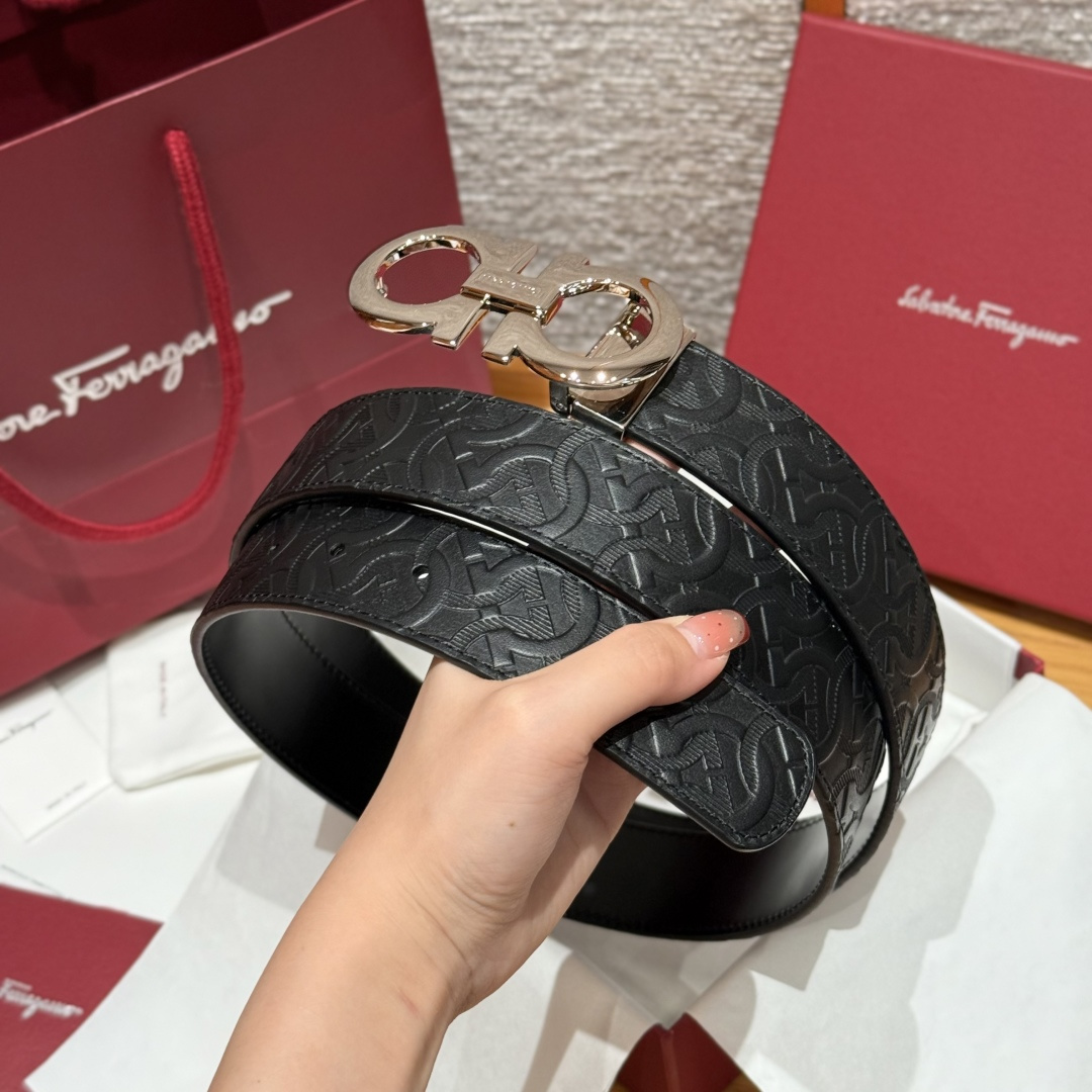 SF双面可调式Gancini皮带这款皮带是品牌的经典配饰之一，高贵优雅，经典不衰，这款皮带配有经典Gan