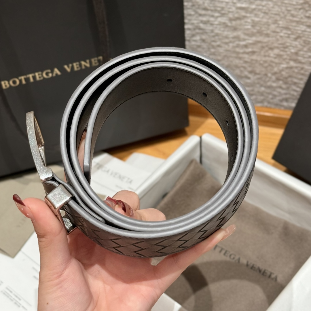 보테가베네타 인트레치오 루프 소가죽 벨트 35MM 상세 이미지 5
