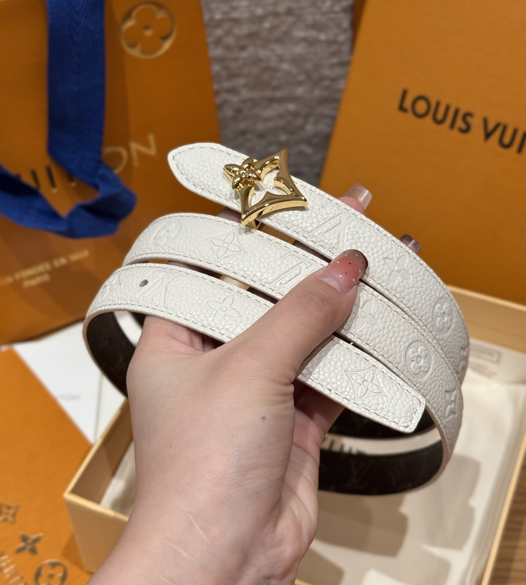 루이비통 플라워그램 20mm 벨트 상세 이미지 2