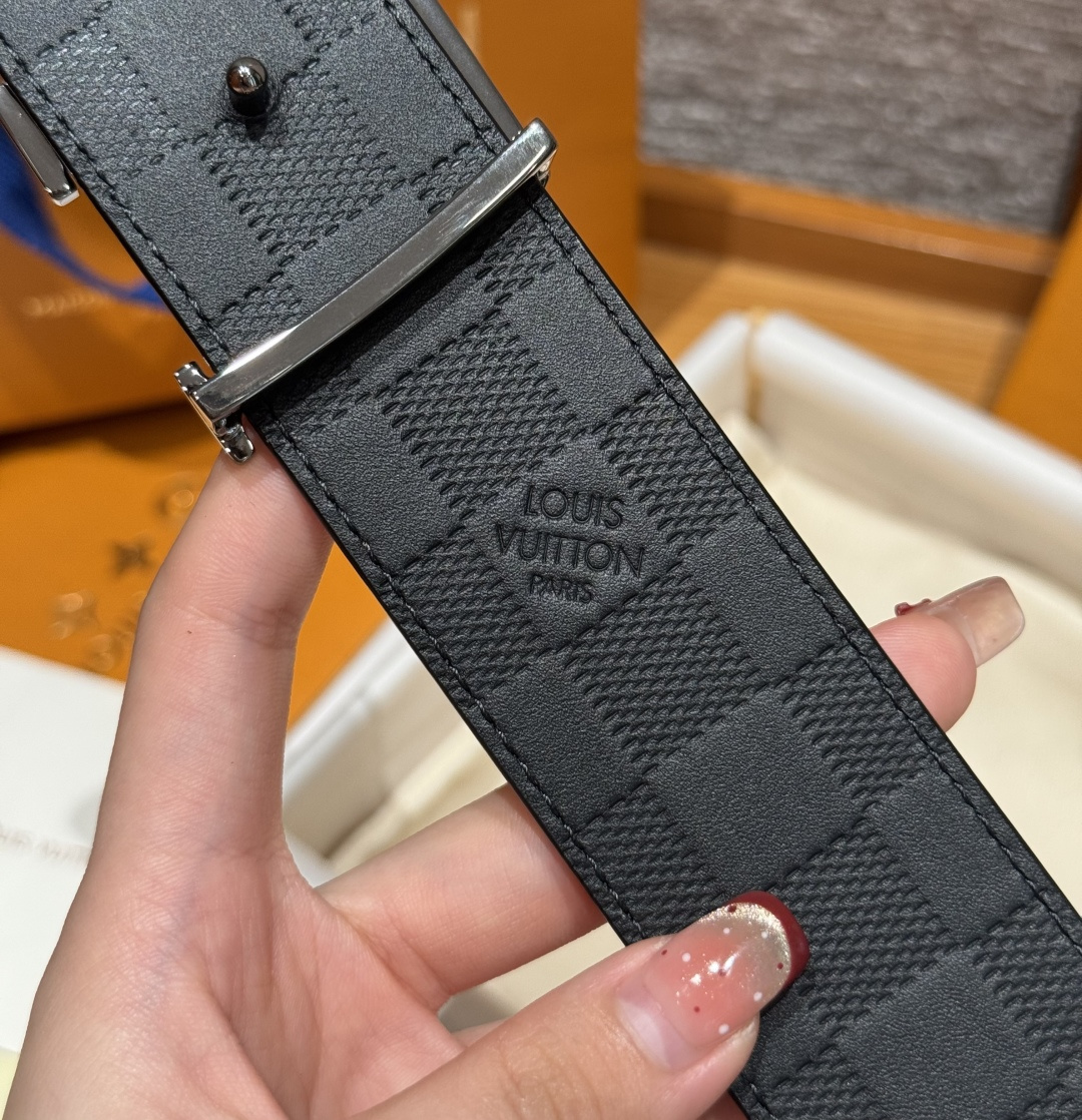 루이비통 JD350-INITIALES 40mm 리버서블 벨트 상세 이미지 8