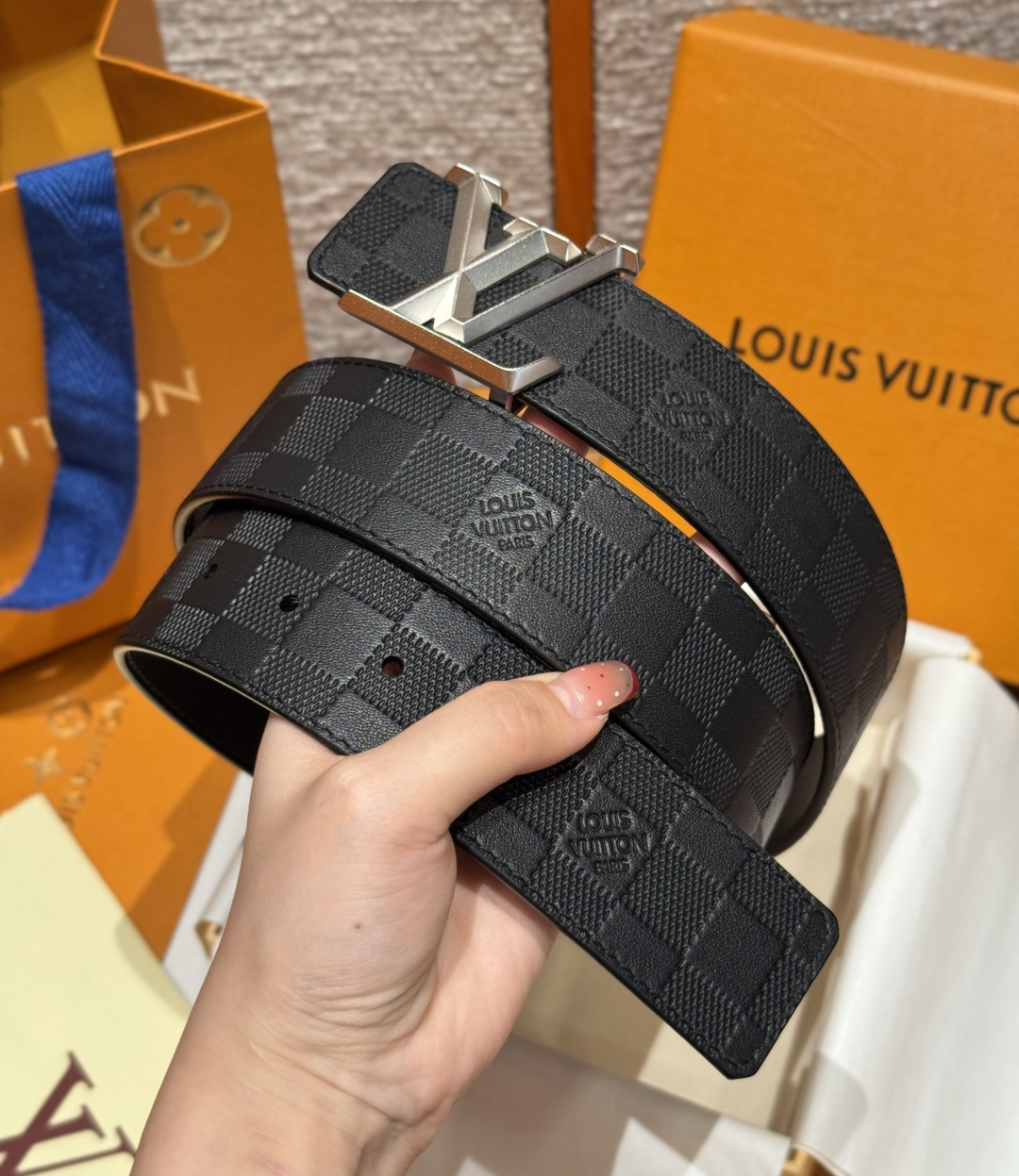 루이비통 피라미드 40mm 리버시블 벨트 상세 이미지 2