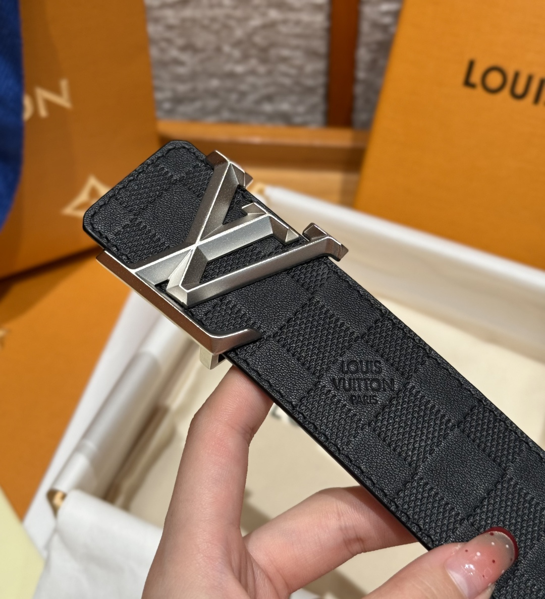 루이비통 피라미드 40mm 리버시블 벨트 상세 이미지 6