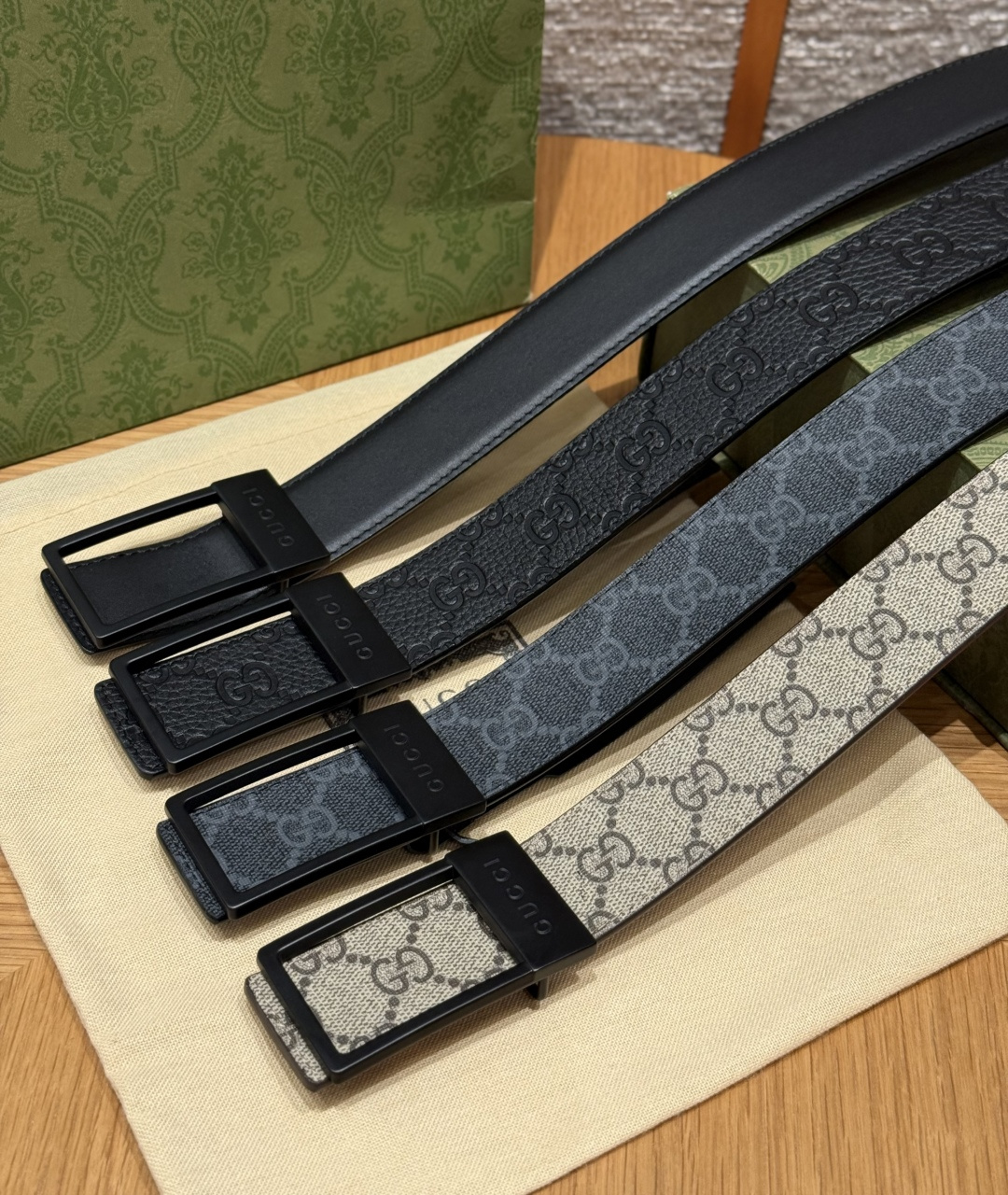 구찌 GG수프림 스무스 가죽 양면 벨트 3.5 cm 상세 이미지 3