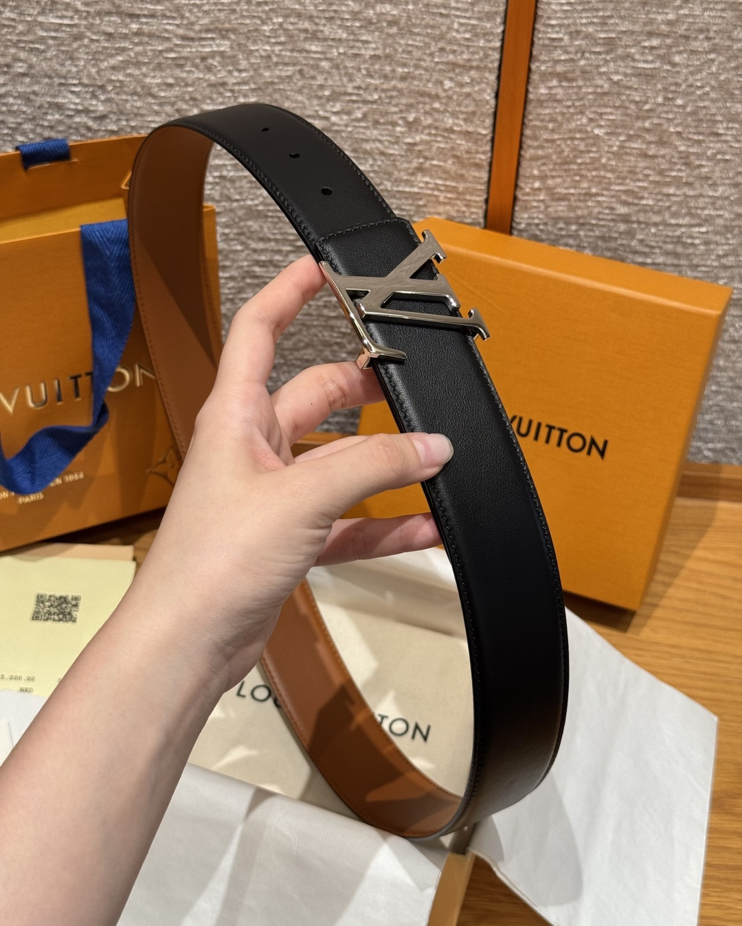 루이비통 TAURILLON 40mm 리버서블 벨트 상세 이미지 4