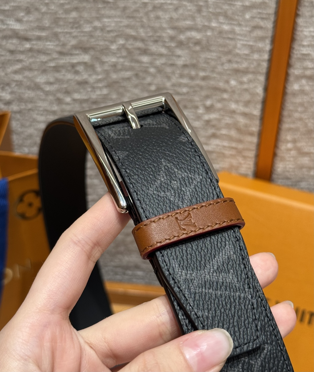 루이비통 모노그램 캔버스 남성 벨트 상세 이미지 6