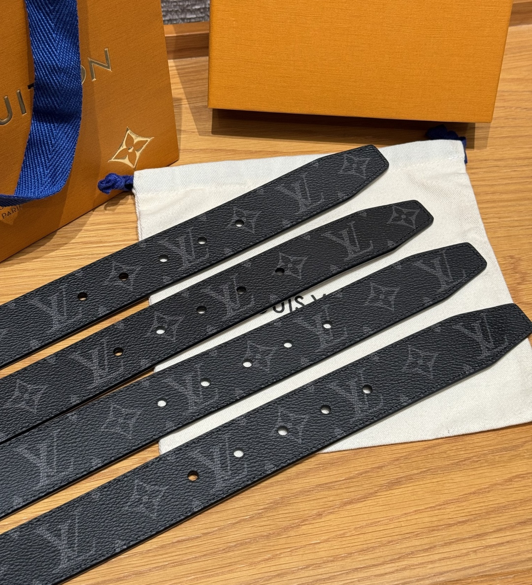 루이비통 모노그램 캔버스 가죽 벨트 상세 이미지 5