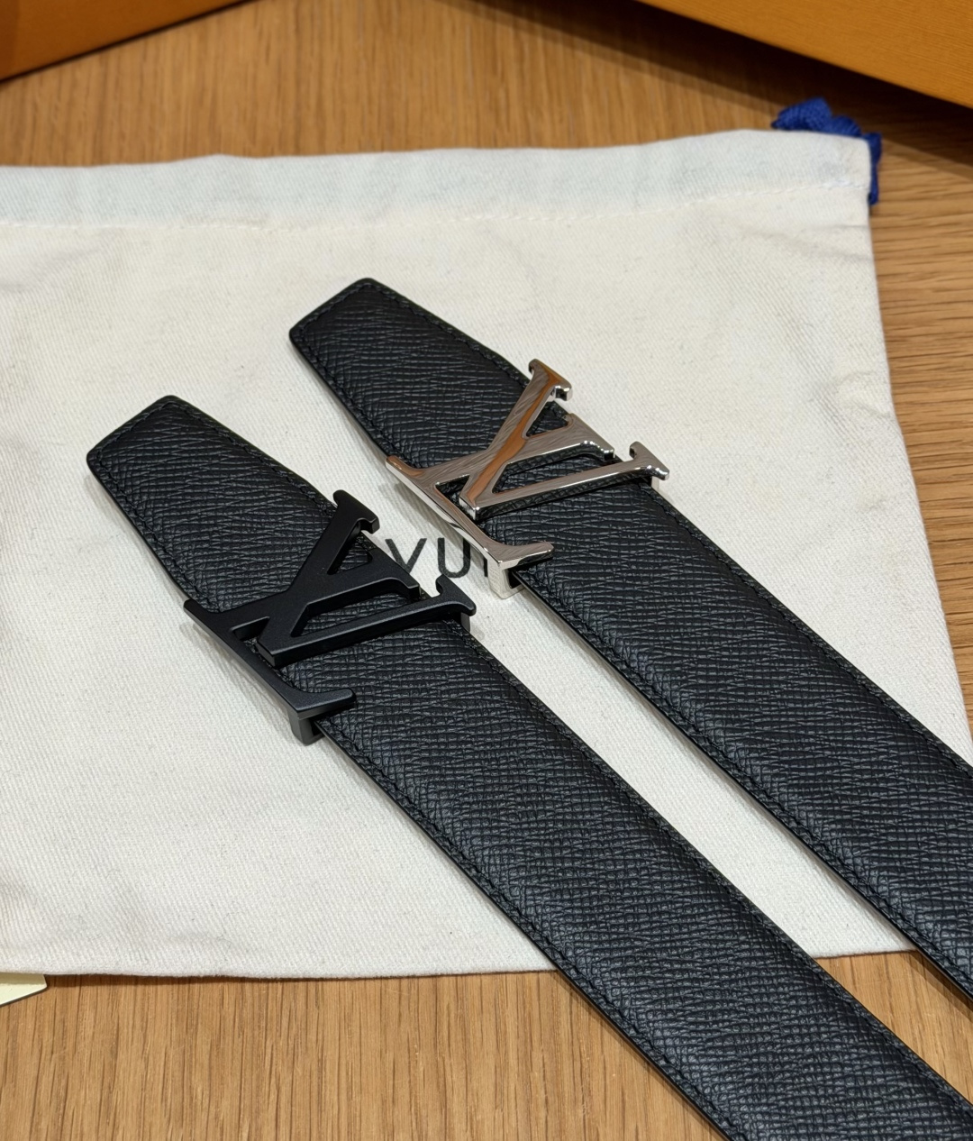 루이비통 헤리티지 35mm 리버시블 벨트 상세 이미지 2