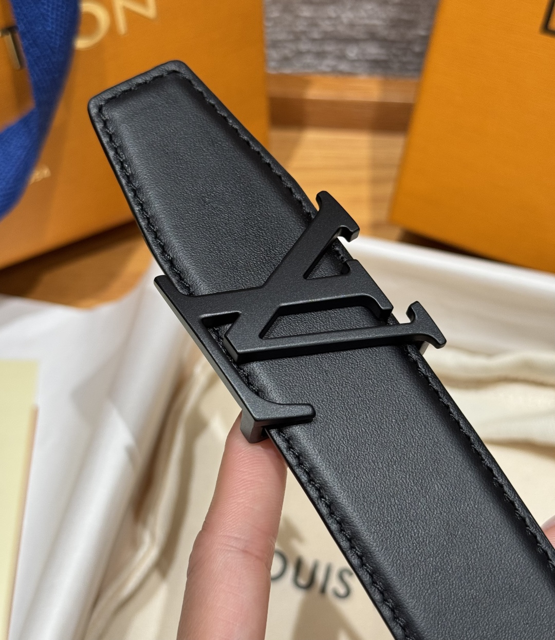 루이비통 헤리티지 35mm 리버시블 벨트 상세 이미지 8
