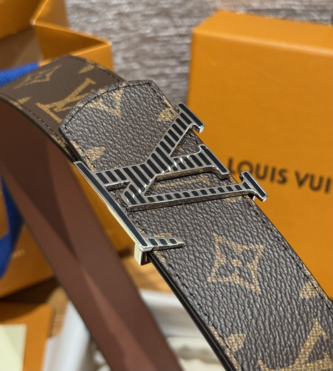 루이비통 디멘션 40mm 양면 벨트 상세 이미지 4