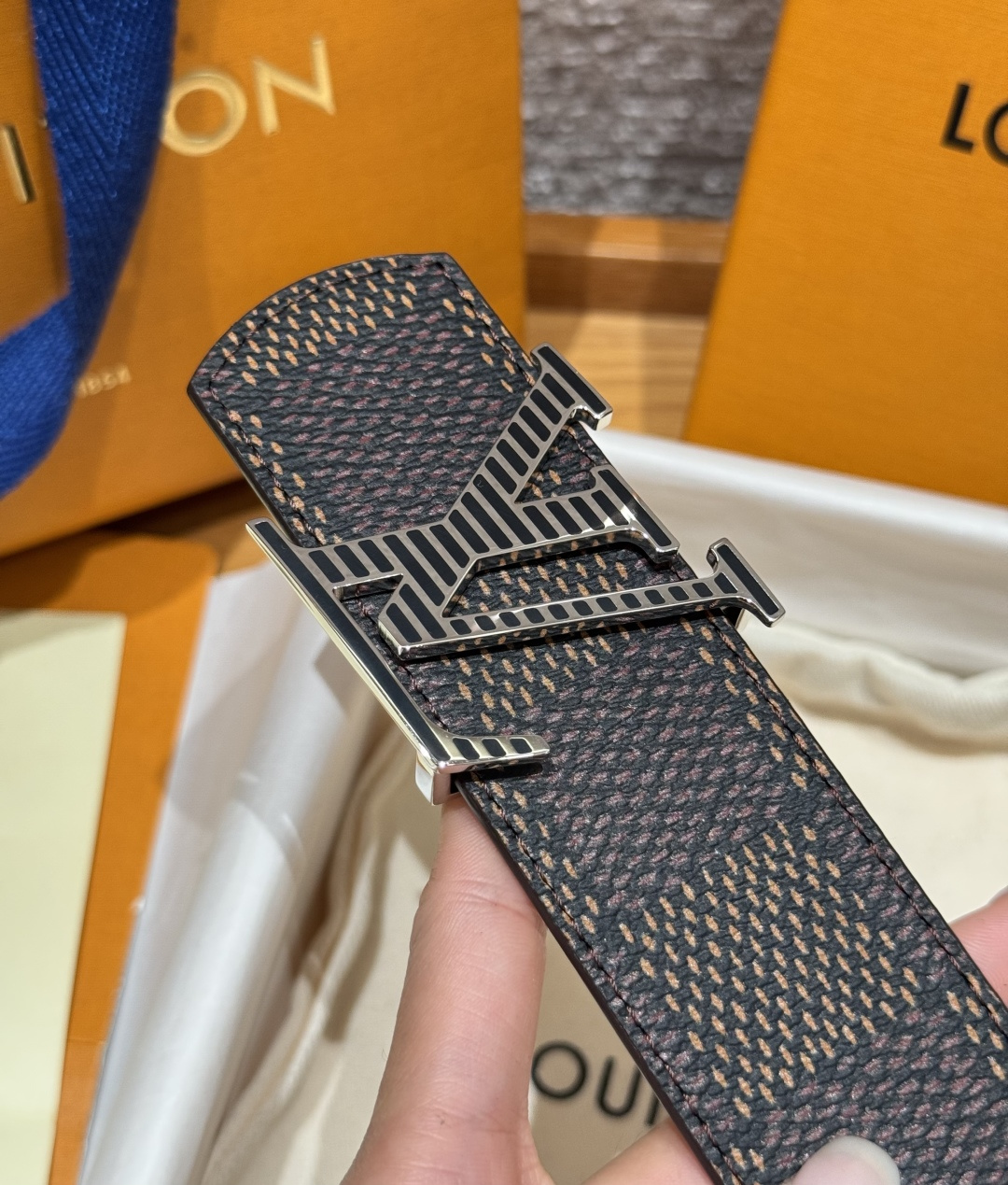 루이비통 디멘션 40mm 리버시블 벨트 상세 이미지 7