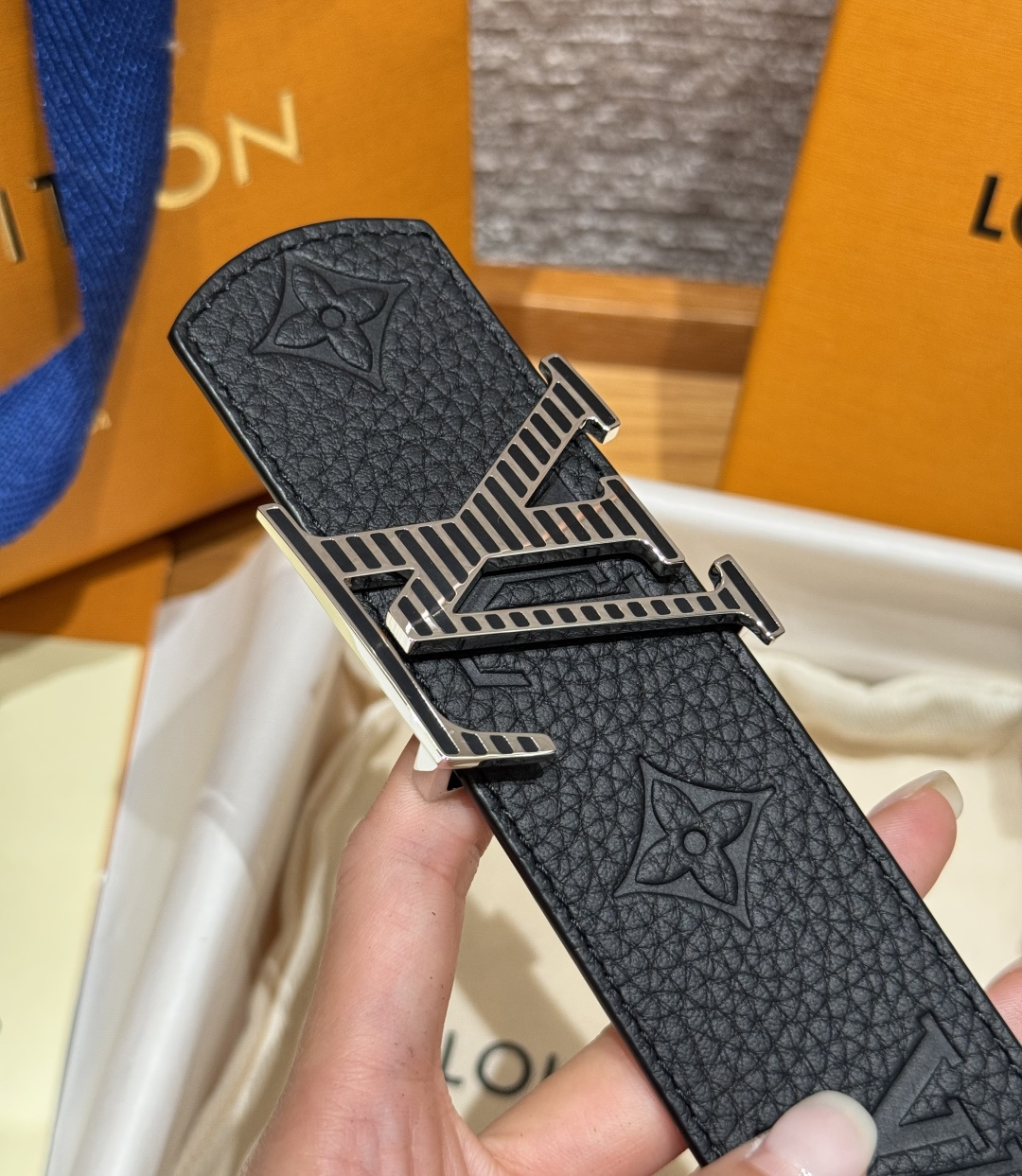 루이비통 디멘션 리버시블 40mm 벨트 상세 이미지 7
