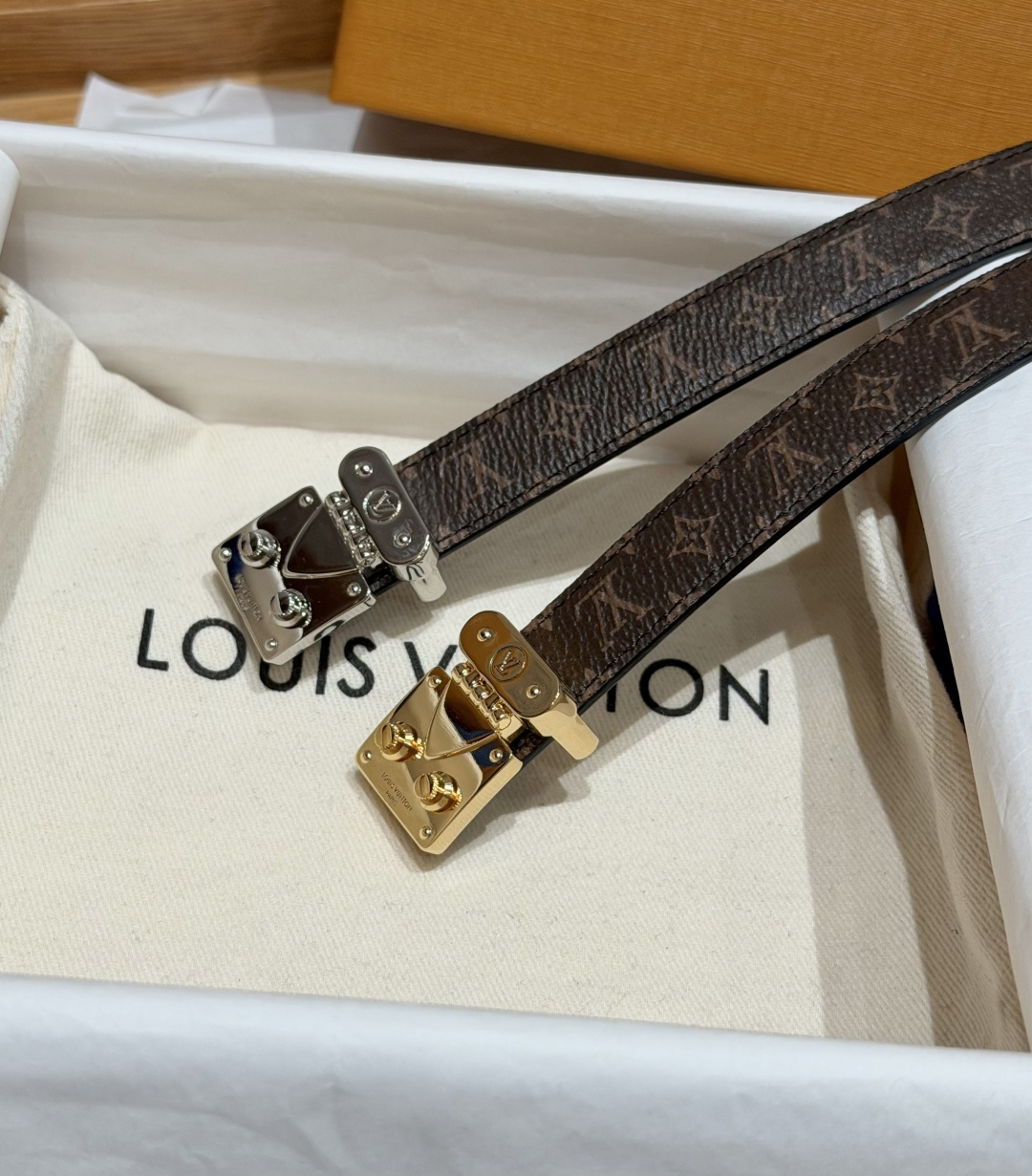 루이비통 JD300-S-LOCK S자 잠금 모노그램 소가죽 리버서블 벨트 상세 이미지 2