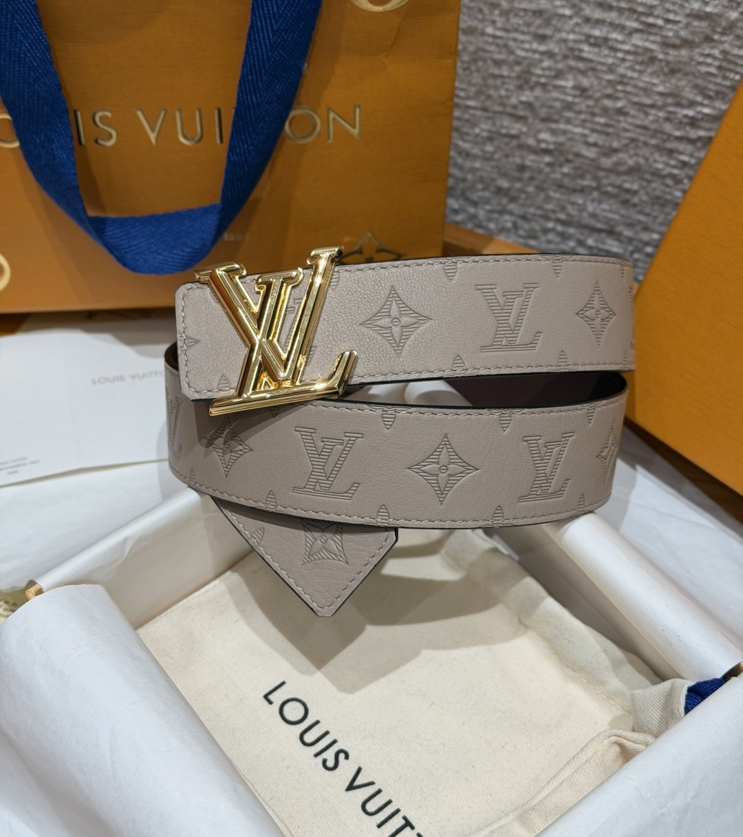 루이비통 샤도우 40mm 리버시블 벨트 상세 이미지 2