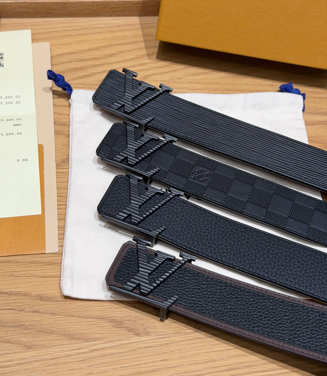 루이비통 40mm 이니셜 로고 리버시블 벨트 상세 이미지 3