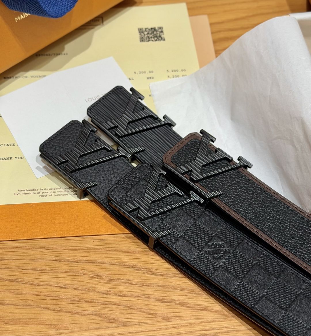루이비통 40mm 이니셜 로고 리버시블 벨트 상세 이미지 4
