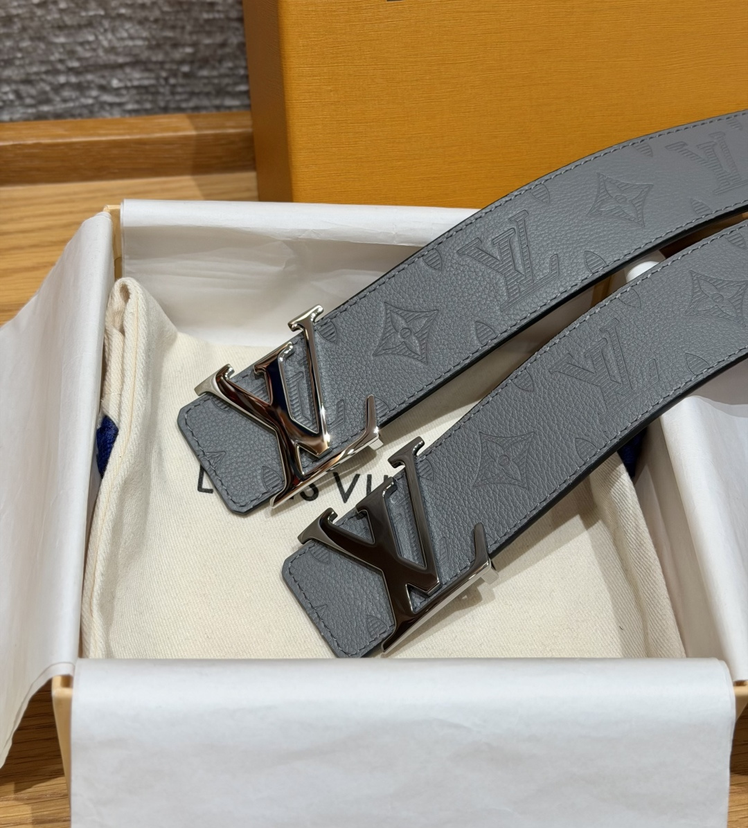루이비통 샤도우 40mm 리버서블 벨트 상세 이미지 2
