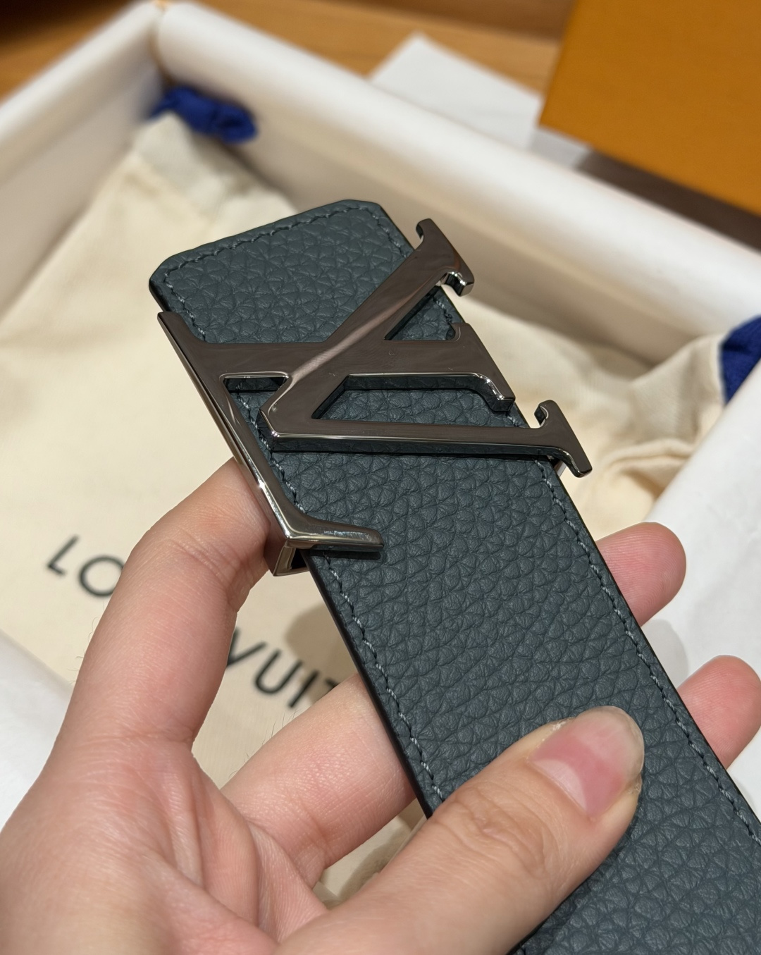 루이비통 토리용 40mm 리버서블 벨트 상세 이미지 7