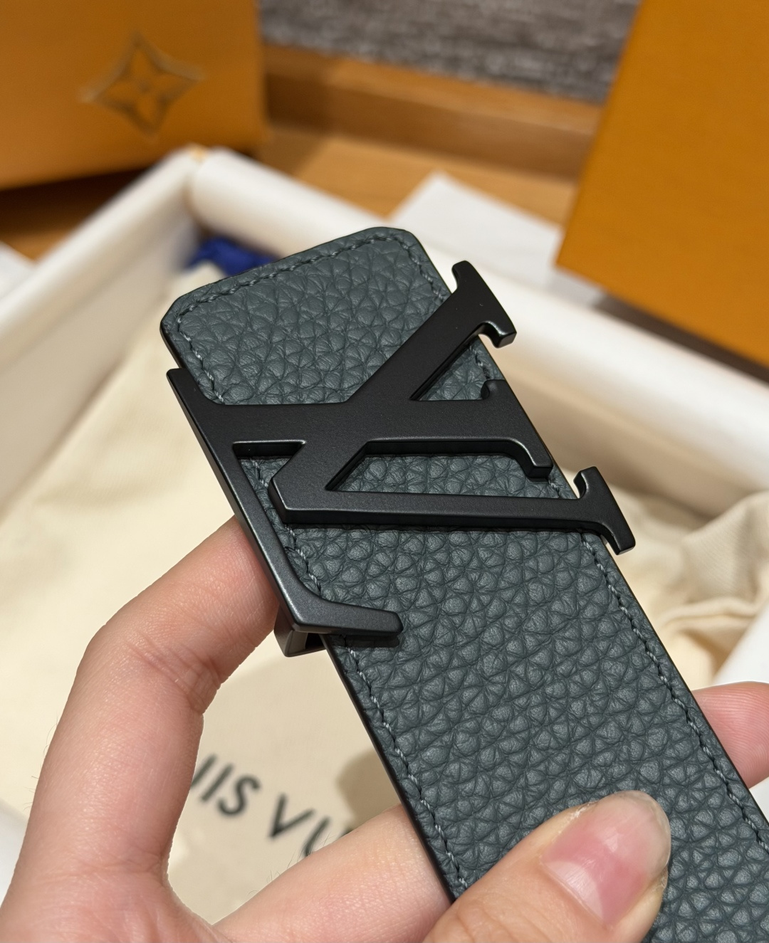루이비통 토리옹 40mm 리버시블 벨트 상세 이미지 7