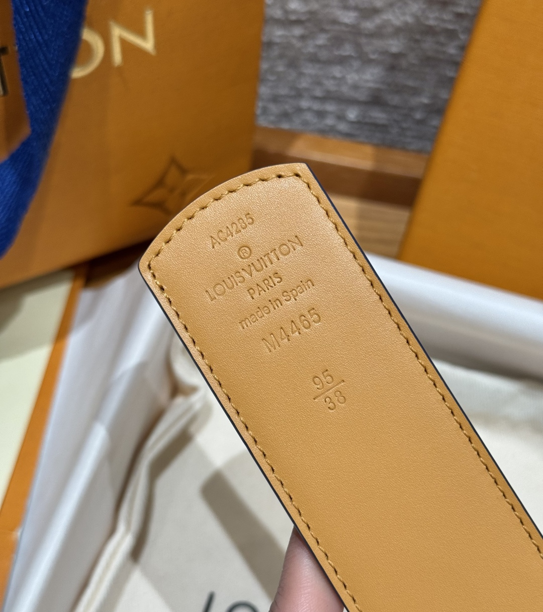 루이비통 디멘션 모노그램 헤리티지 40mm 리버시블 벨트 상세 이미지 9