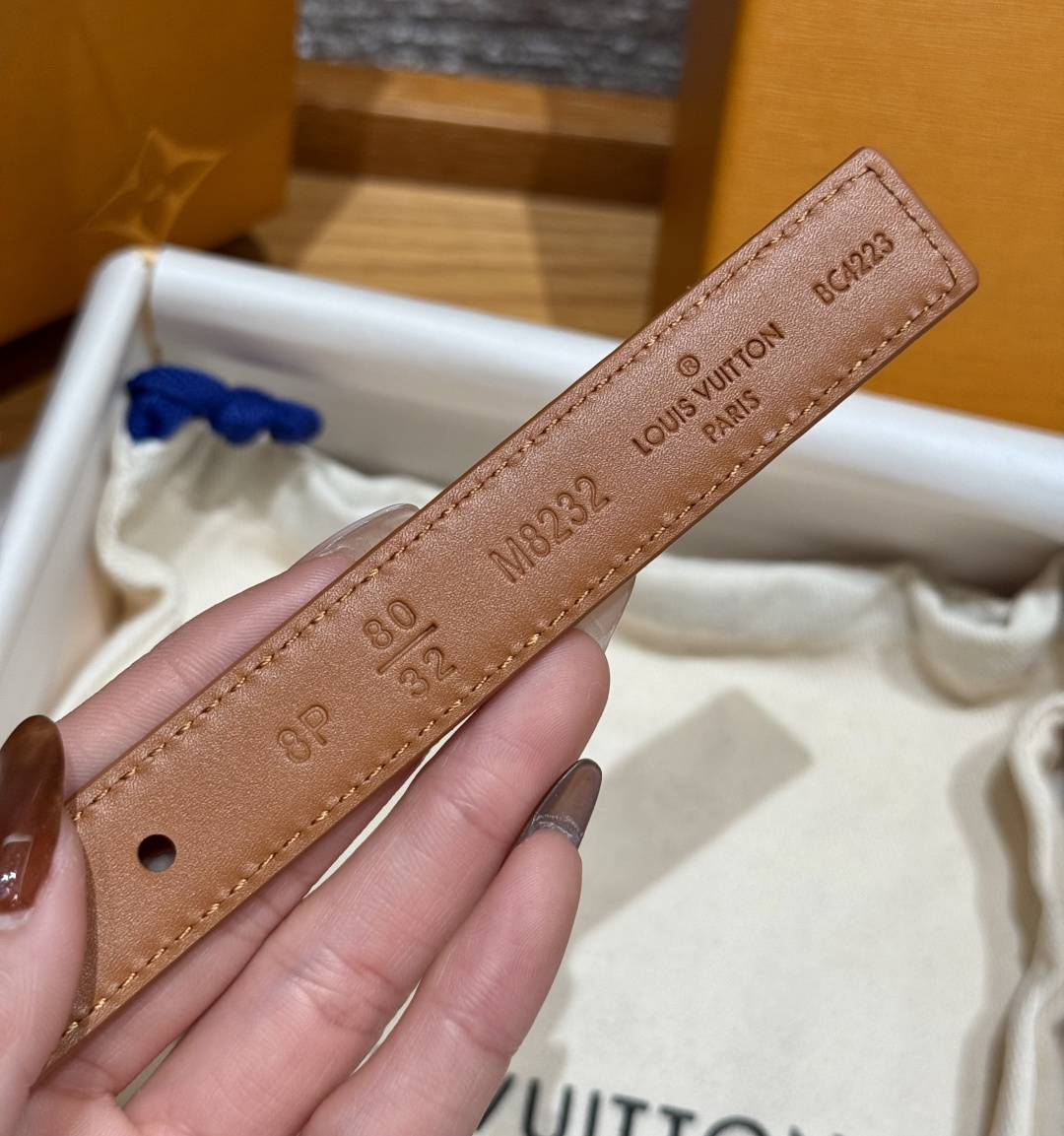 루이비통 20mm 리버시블 모노그램 플라워 벨트 상세 이미지 8