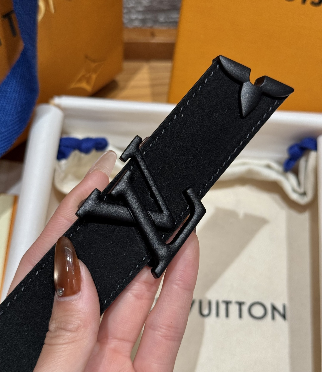 루이비통 30mm 모노그램 리버시블 벨트 상세 이미지 6