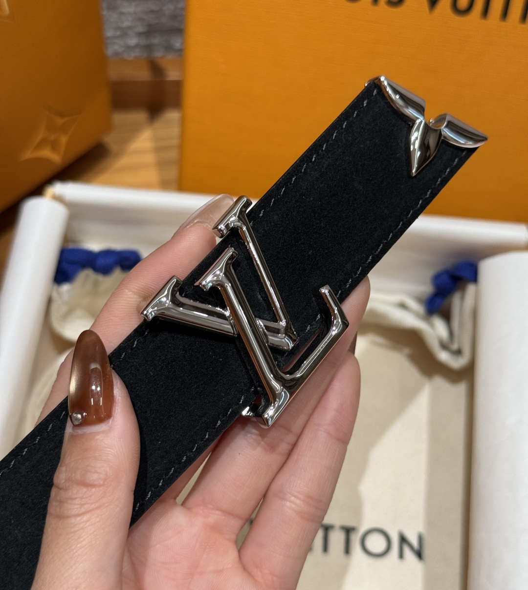 루이비통 모노그램 버클 30mm 양면 가죽 벨트 상세 이미지 6