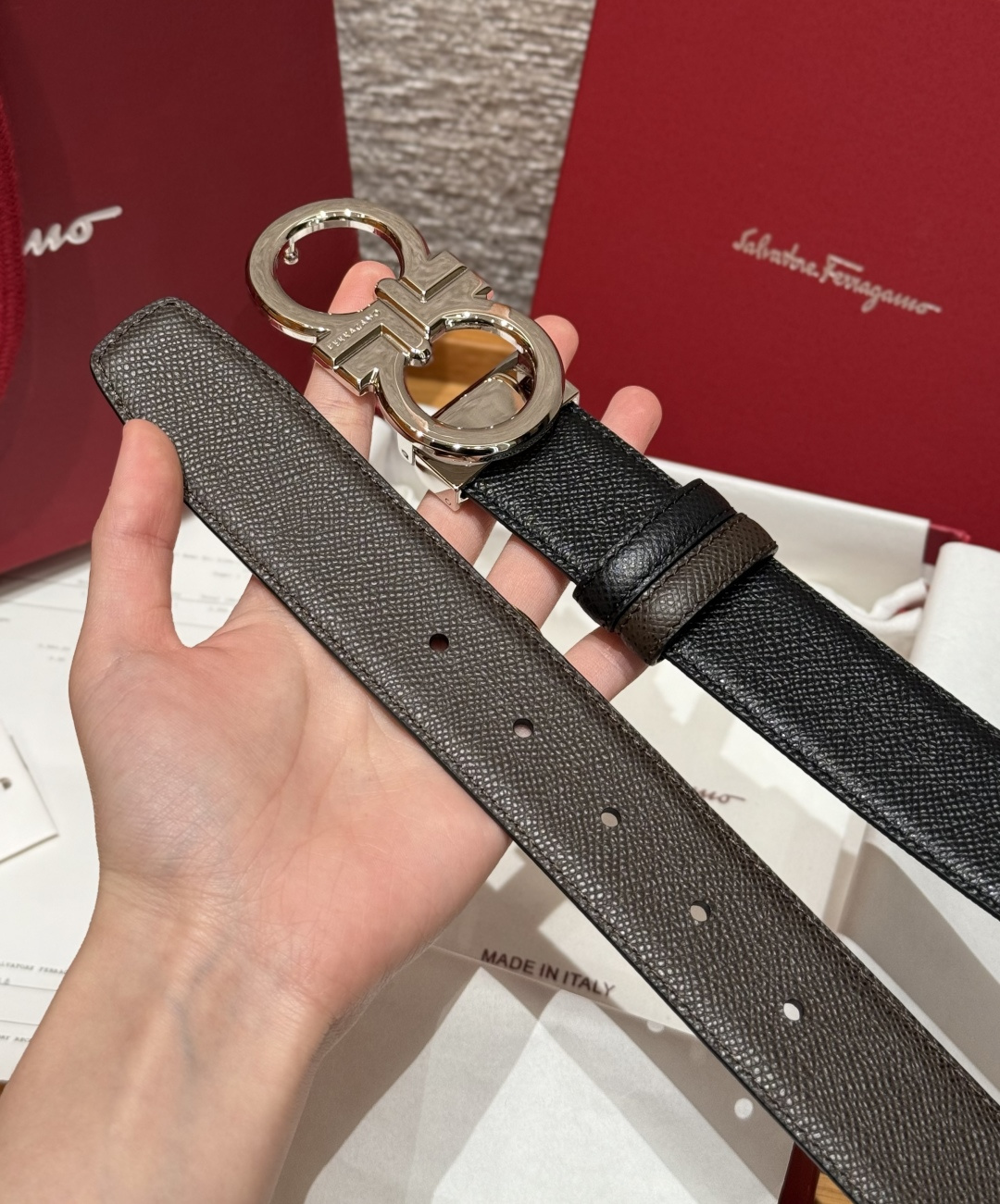 페레가모 간치니 버클 양면 가죽 벨트 3.5 CM 상세 이미지 5