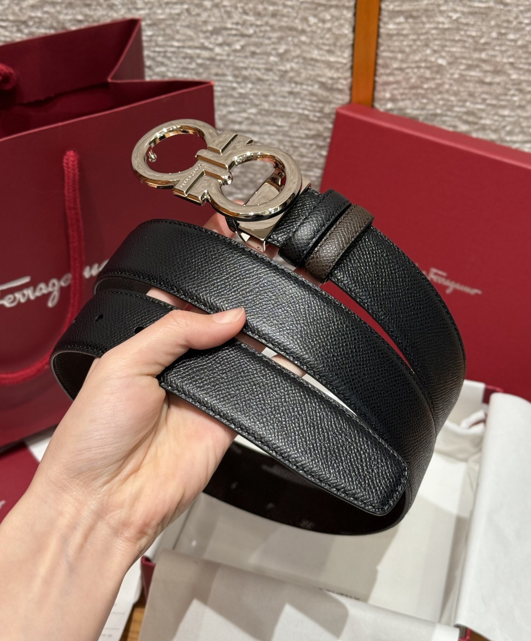 페레가모 간치니 버클 양면 가죽 벨트 3.5 CM 상세 이미지 2