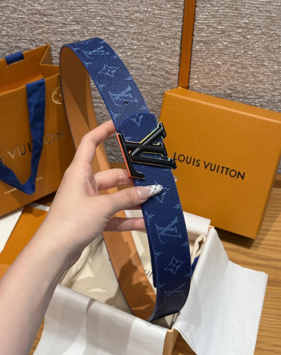 루이비통 디멘션 모노그램 헤리티지 40mm 리버시블 벨트 상세 이미지 4