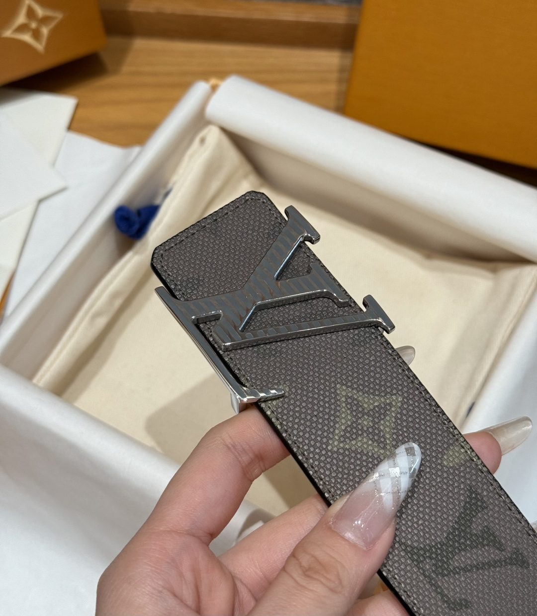 루이비통 디멘션 모노그램 헤리티지 40mm 리버시블 벨트 상세 이미지 7