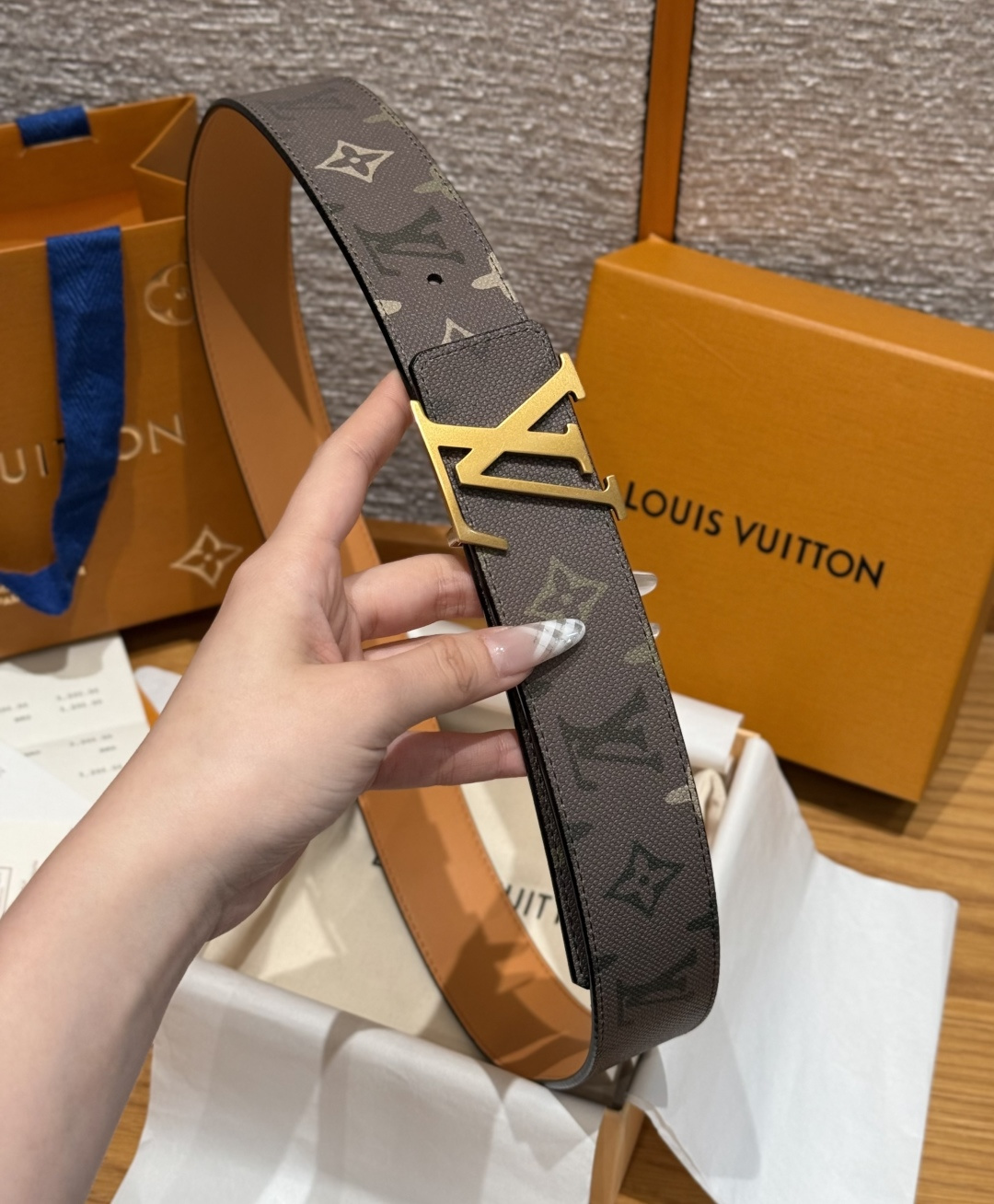 루이비통 디멘션 모노그램 리버시블 벨트 상세 이미지 3