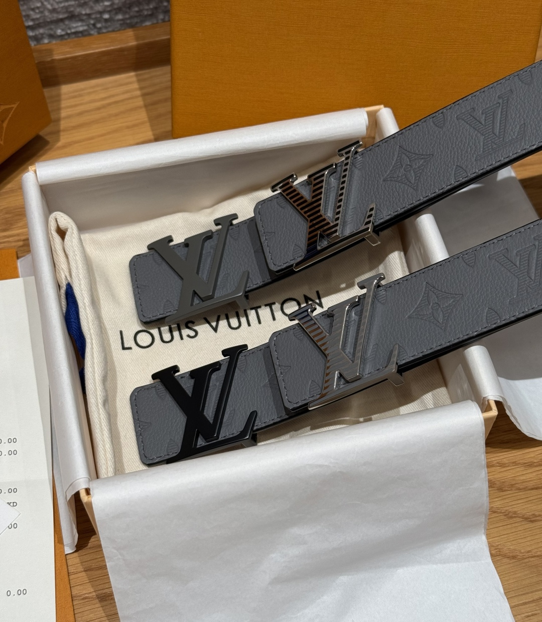 루이비통 이니셜 펄 40mm 양면 가죽 벨트 상세 이미지 3