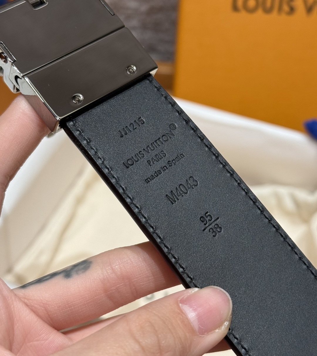 루이비통 JD350 슬렌더 35mm 리버시블 벨트 상세 이미지 9