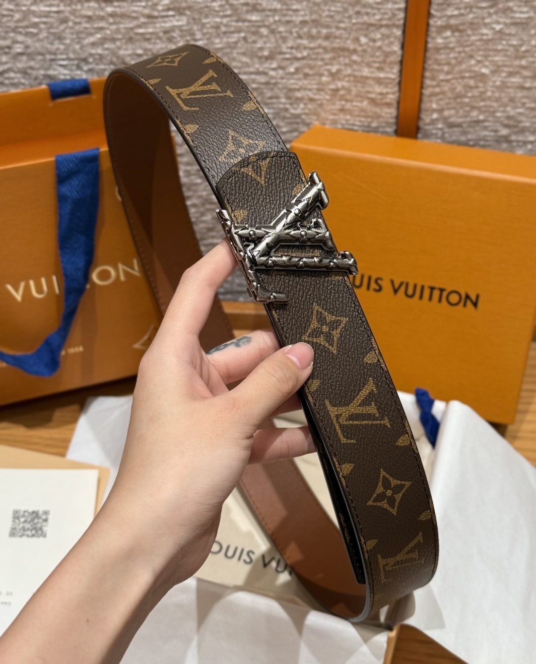 루이비통 디멘션 40mm 리버시블 벨트 상세 이미지 4