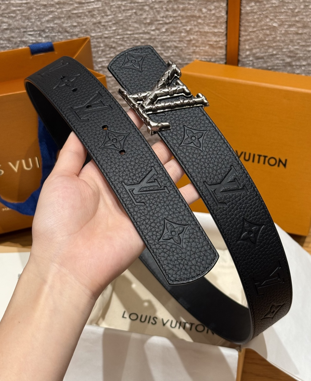루이비통 디멘션 40mm 리버시블 벨트 상세 이미지 5