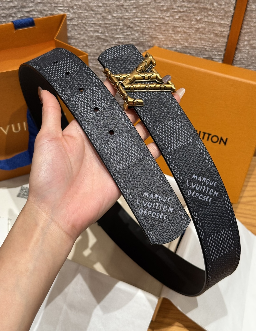 루이비통 이니셜 다모플라주 40mm 리버시블 벨트 상세 이미지 5