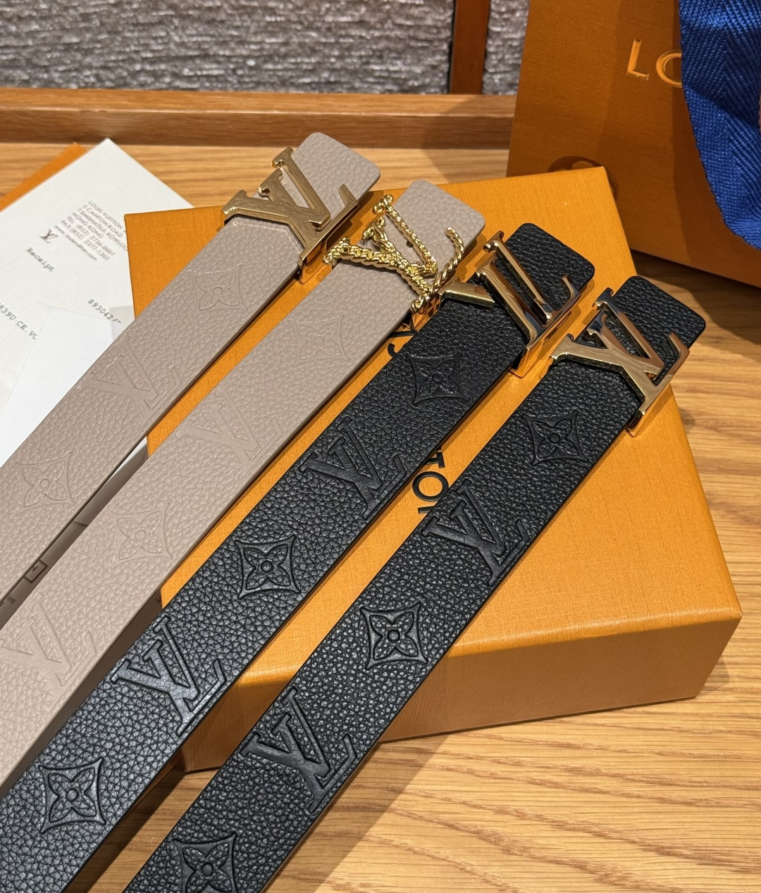 루이비통 30mm 리버시블 가죽 벨트 상세 이미지 3