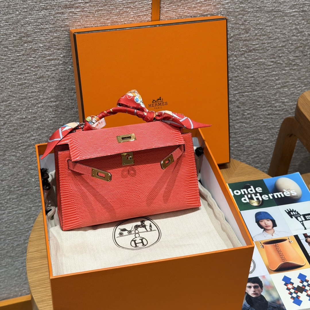 Hermès Kelly Pochette 22cm (Rouge Exotique)