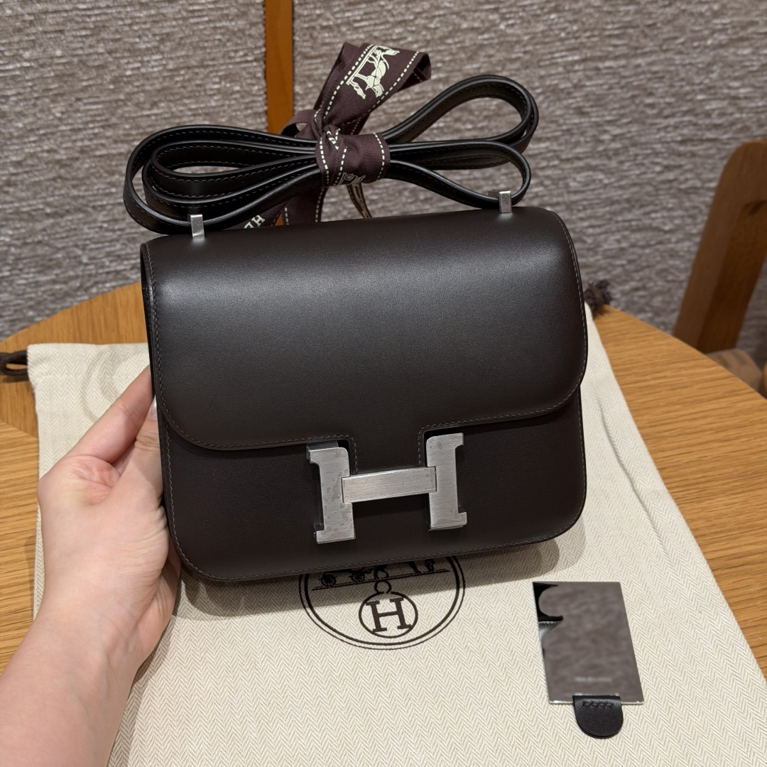 Hermès Constance 19cm (Ebene)