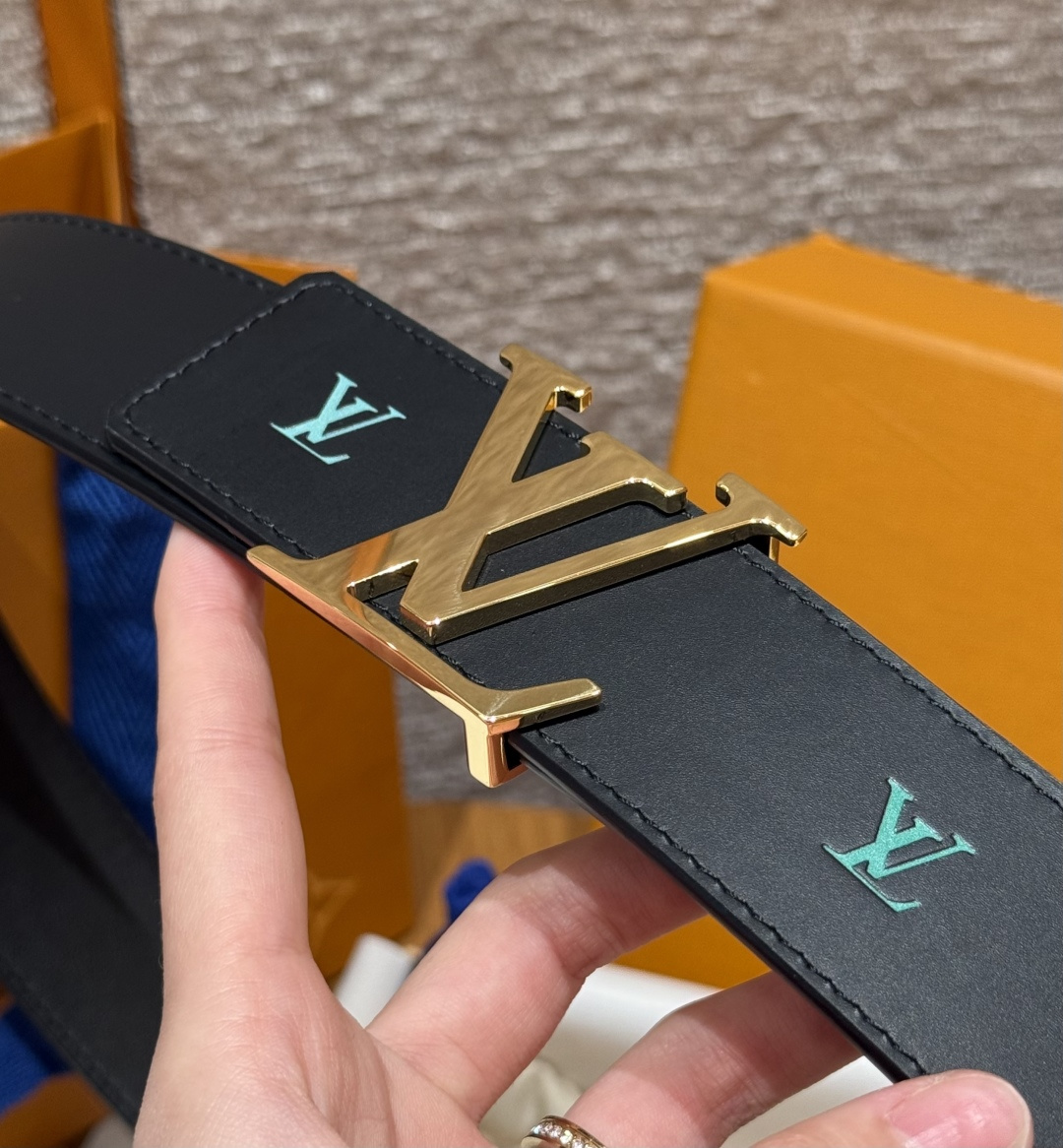 루이비통 이니셜 블루종 40mm 리버시블 벨트 상세 이미지 4