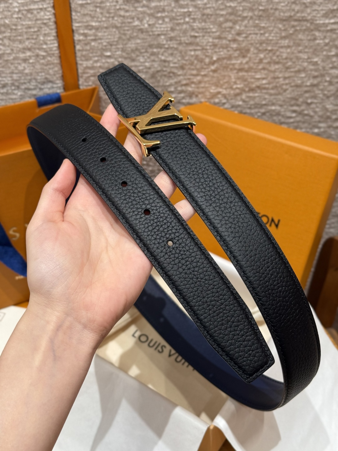루이비통 헤리티지 35mm 리버시블 벨트 상세 이미지 6