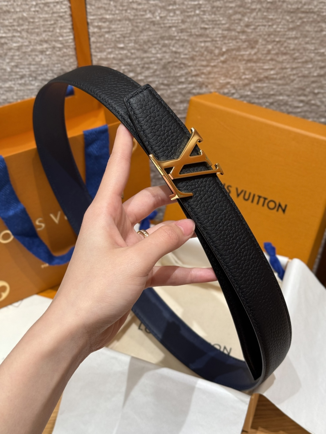 루이비통 헤리티지 35mm 리버시블 벨트 상세 이미지 4