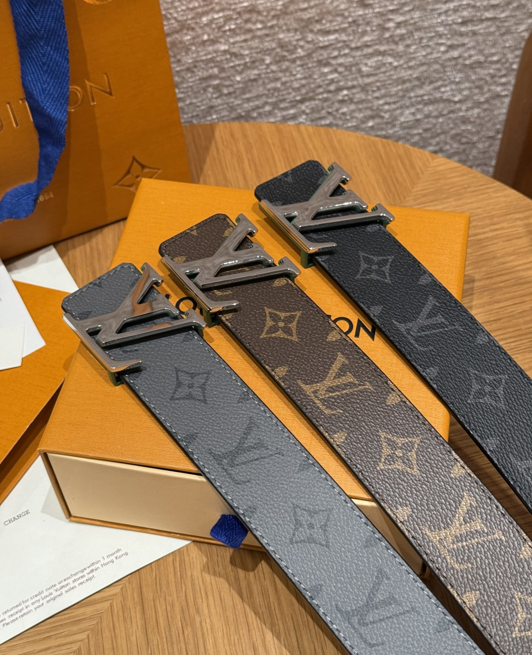 루이비통 이니셜 버클 40mm 리버시블 벨트 상세 이미지 6